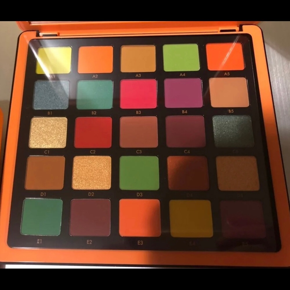Anastasia Norvina Pro Pigment Palette Vol. 3